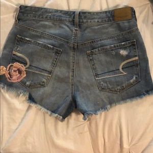 American Eagle Outfitter Hi-rise shorts